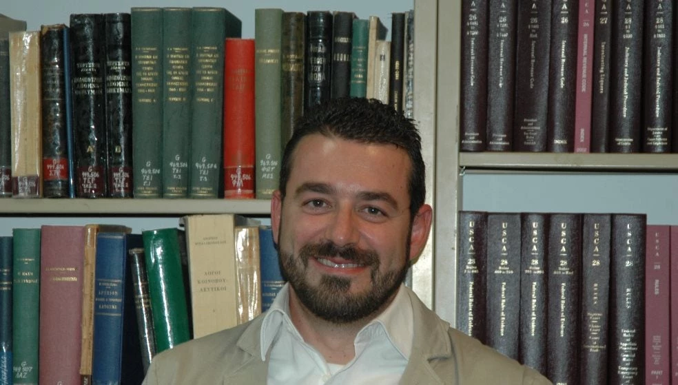 Γ. Φίλης: Συμφωνία ήττας και εθνικής περιπέτειας (ηχητικό)